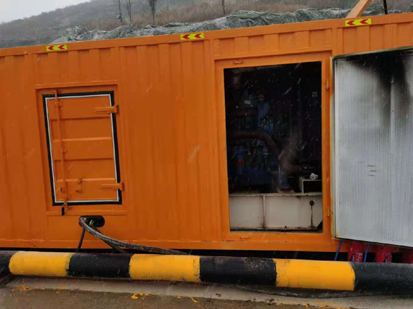 灵璧发电机出租 柴油发电机组电压低报警怎么办？