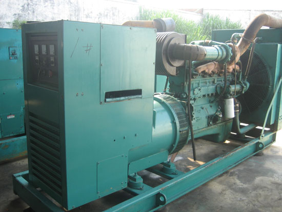 灵璧租赁发电机- 发电机碳刷磨损的原因是什么