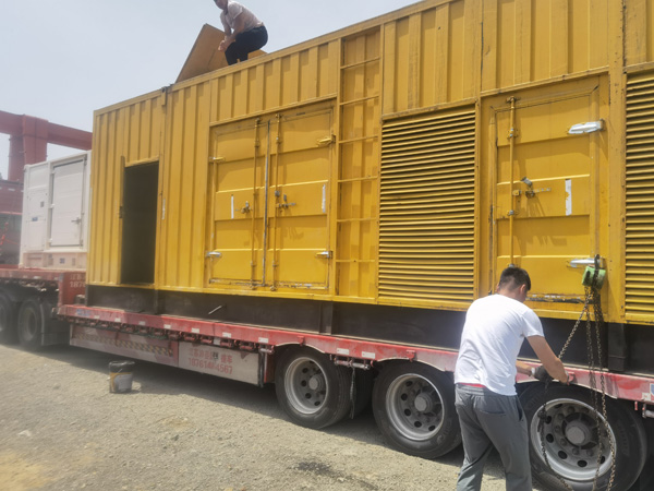 灵璧除了负载情况和发动机维护，还有哪些因素会影响 200kw 柴油发电机的油耗？