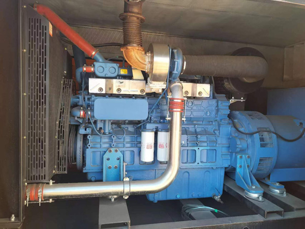 灵璧燃油消耗率与进气温度的具体关系是什么？